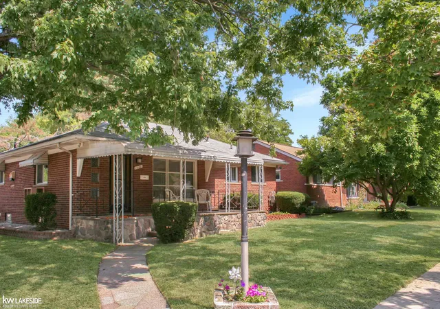 Photo 3 of Sale Pending at 1700 Hampton Rd Rd, Mount Clemens, MI 48043 | MLS# 50219429 | Listing updated on 2026-09-05