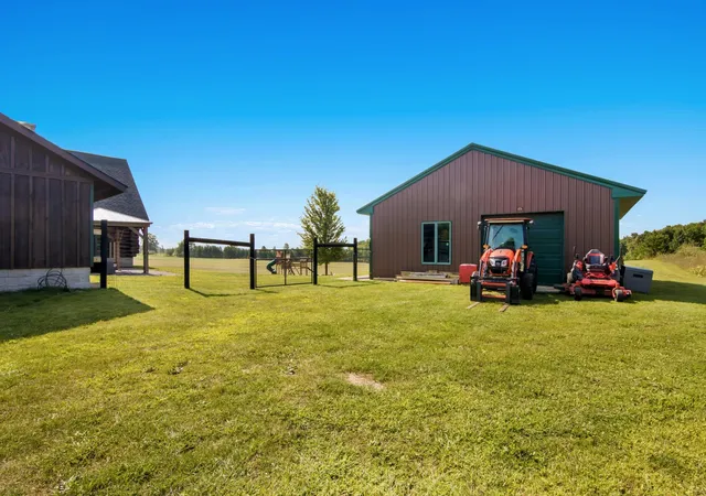 5th image of 4311 Caro Ln, Kingsley, MI 49649 | MLS# 80070190