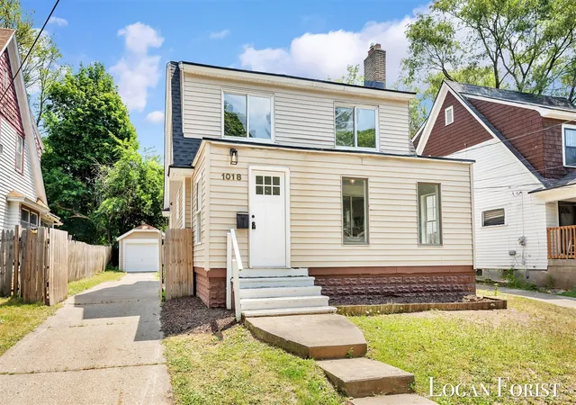 Photo 1 of Single Family Residence at 1018 Cooper Ave, Grand Rapids, MI 49507 | MLS# 70475702 | | Sold on 2025-07-31