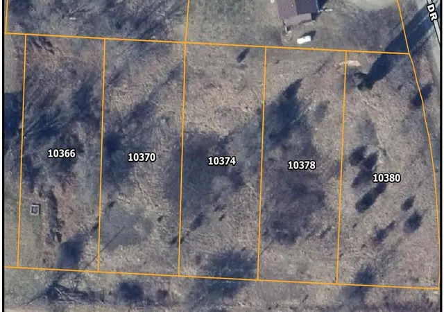 Photo 2 of Sale Pending at 10370 Heatherlawn Ct, Jerome, MI 49249 | MLS# 70541132 | Listing updated on 2026-09-14