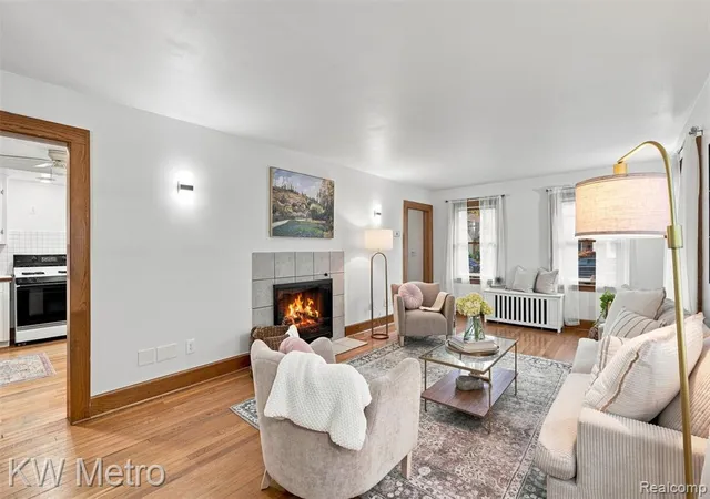 Photo 3 of Single family home for sale at 1526 W Houstonia Ave, Royal Oak, MI 48073 3914 | MLS# 61024629 | Listing updated on 2026-09-12