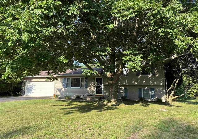 Photo 2 of Single family home for sale at 6228 Applewood Ln, Williamsburg, MI 49690 | MLS# 80072629 | Listing updated on 2026-09-17