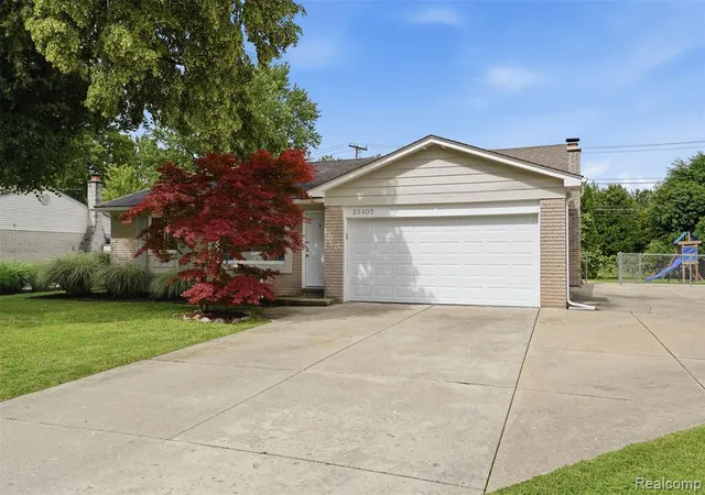 3rd image of 23405 W Le Bost Dr, Novi, MI 48375 | MLS# 61005207