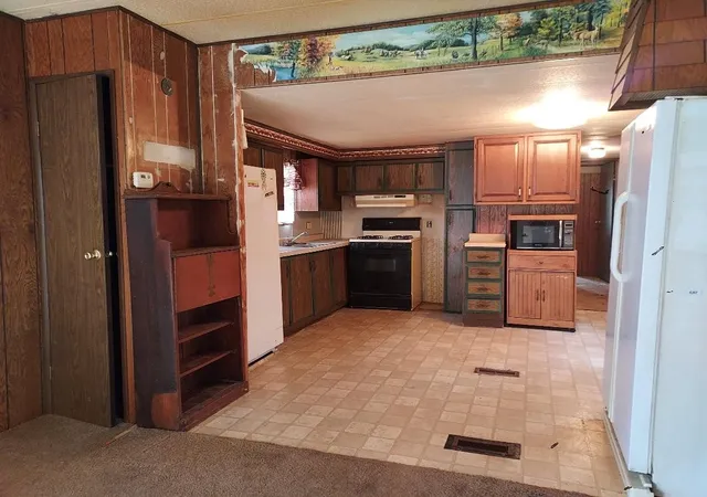 3rd image of 11299 Porter Ave, Bitely, MI 49309 | MLS# 70532372