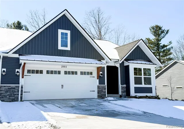 Homes for sale in Howell, MI | 295 Canyon Creek Ct #29, Howell, MI 48843 | MLS# 60976460
