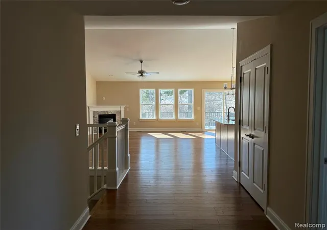 Photo 2 of Condo for sale at 295 Canyon Crk Ct #29, Howell, MI 48843 9256 | MLS# 60976460 | Listing updated on 2026-09-04