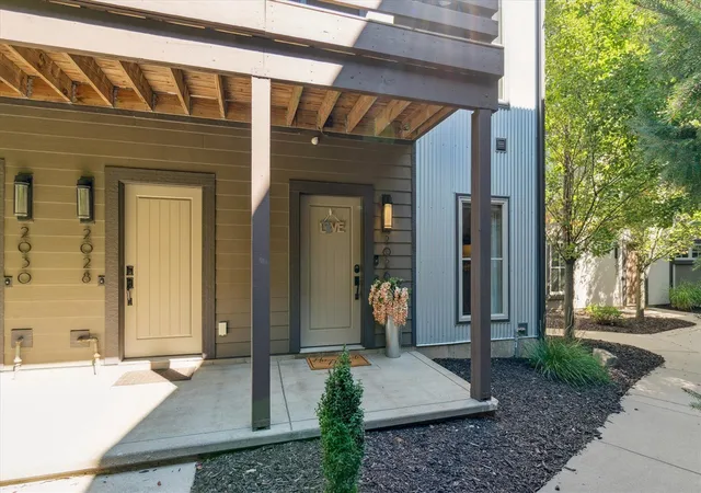 Photo 1 of Sale Pending at 2026 Celadon Dr, Grand Rapids, MI 49525 | MLS# 70494227 | Listing updated on 2025-10-02