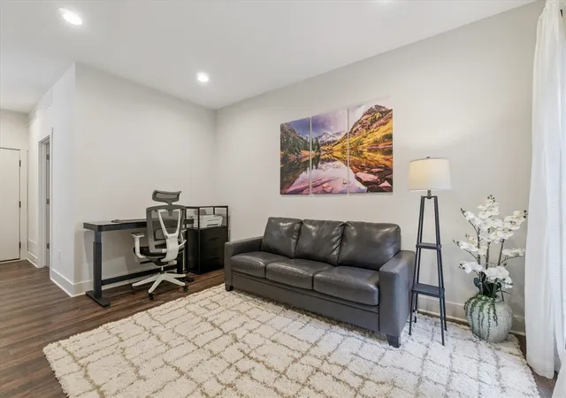 Listing Photo 5 - Condo for sale in building located at 2026 Celadon Dr, Grand Rapids, MI 49525