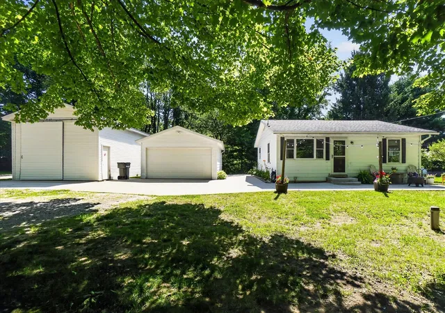 Homes for sale in Hastings, MI | 401 S Whitmore Rd, Hastings, MI 49058 | MLS# 70544122