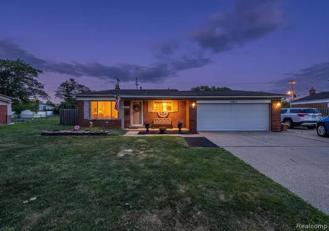 Photo 2 of Sale Pending at 11817 Moran St, Taylor, MI 48180 4135 | MLS# 61011032 | Listing updated on 2026-09-13