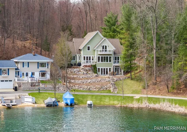 2nd image of 487 Sawyer Blvd, Newaygo, MI 49337 | MLS# 70524253