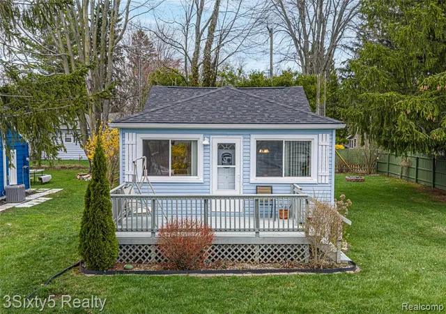 Homes for sale in Lexington, MI | 7523 Beechwood, Lexington, MI 48450 | MLS# 60986593