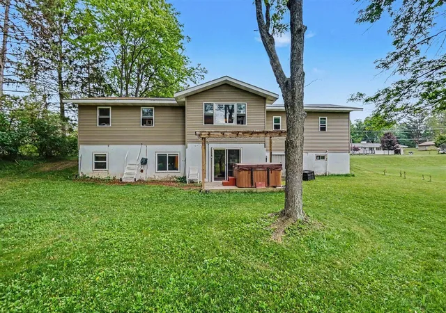 Homes for sale in Reed City, MI | 412 W Church Ave, Reed City, MI 49677 | MLS# 70541783
