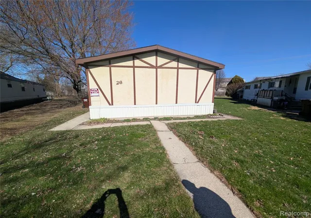 Photo 3 of Manufactured home for sale at 26 Carmell, Belleville, MI 48111 | MLS# 60980167 | Listing updated on 2026-05-20