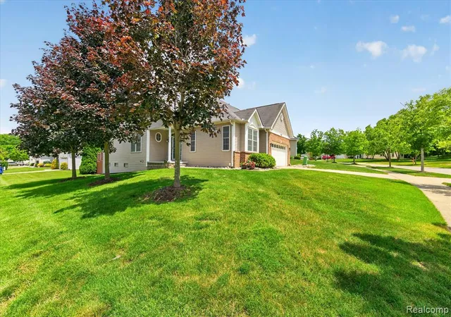 Homes for sale in Auburn Hills, MI | 3576 Riverside Dr, Auburn Hills, MI 48326 | MLS# 61005334