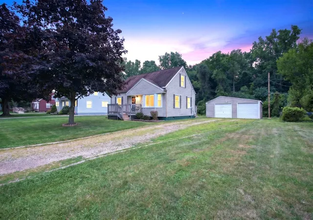 Photo 1 of Single family home for sale at 1867 S Argus Ct, Jackson, MI 49203 | MLS# 70548947 | Listing updated on 2026-08-27