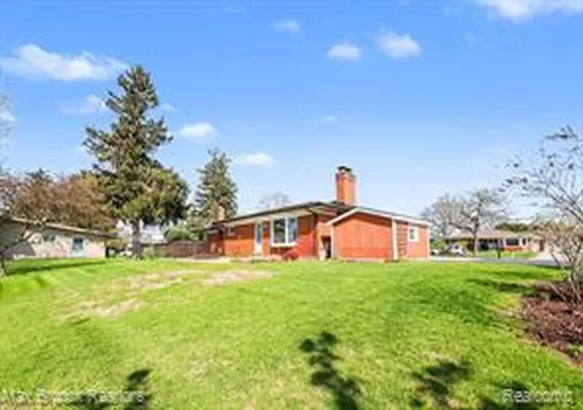 Homes for sale in Shelby Township, MI | 5030 Stellar Rd, Shelby Township, MI 48316 | MLS# 61008368