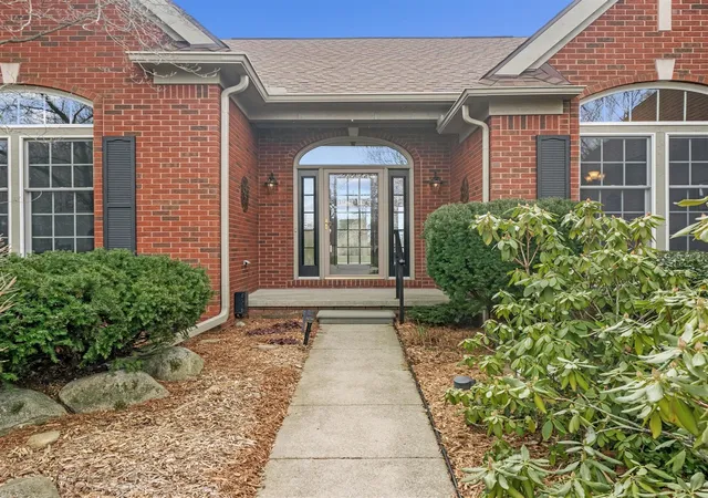 Photo 2 of Single family home for sale at 4981 St Annes Ct, Ann Arbor, MI 48103 | MLS# 70521976 | Listing updated on 2026-04-06