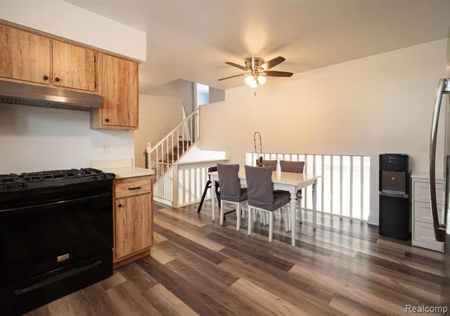 Photo 4 of Single family home for sale at 4792 Broadway St, Commerce Township, MI 48382 | MLS# 61015291 | Listing updated on 2026-08-24