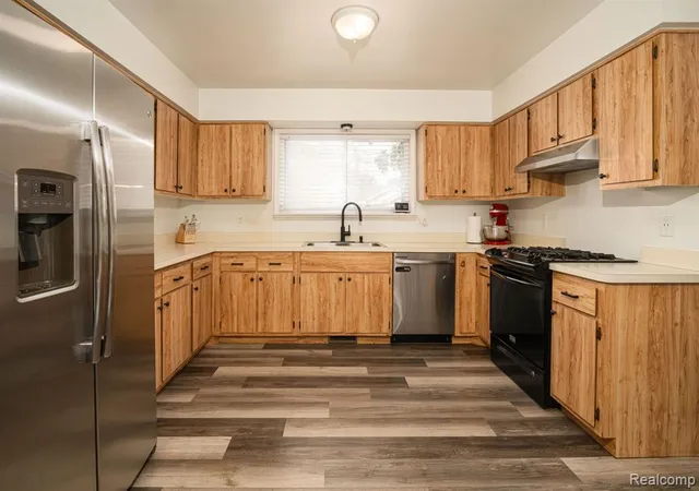 Photo 5 of Single family home for sale at 4792 Broadway St, Commerce Township, MI 48382 | MLS# 61015291 | Listing updated on 2026-08-24