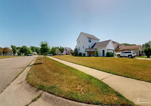 Homes for sale in Allendale, MI | 5143 Circleview Dr, Allendale, MI 49401 | MLS# 70543365