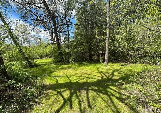 1st image of 2356 S Dye Rd, Flint, MI 48532 4126 | MLS# 60999574
