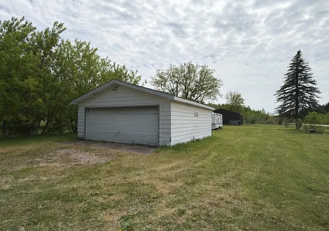 Homes for sale in Gladwin, MI | 721 S M-30 Hwy, Gladwin, MI 48624 | MLS# 50208776
