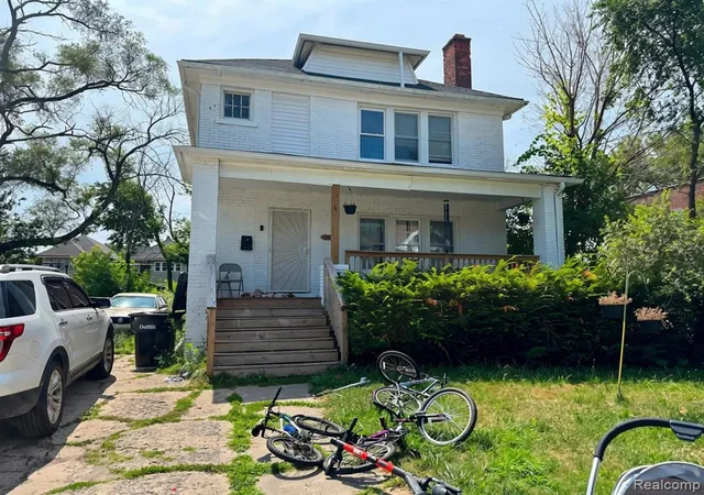 Photo 2 of Single family home for sale at 343 Elmhurst St, Highland Park, MI 48203 | MLS# 61015014 | Listing updated on 2026-07-28