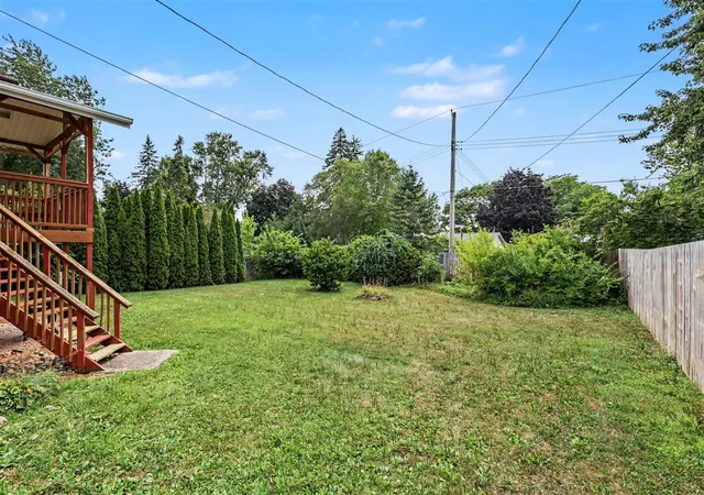 Photo 15 of Sale Pending at 2117 Cogswell Dr, Lansing, MI 48906 | MLS# 70550712 | Listing updated on 2026-08-17