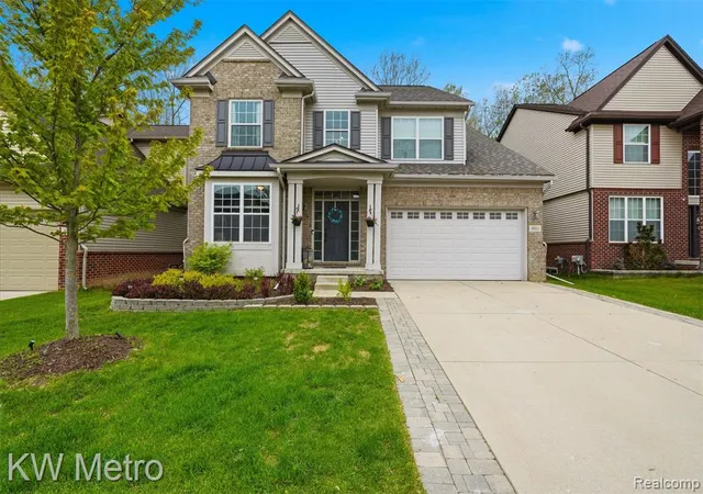 Homes for sale in Lake Orion, MI | 4953 W Stonegate Cir, Lake Orion, MI 48359 | MLS# 61000399