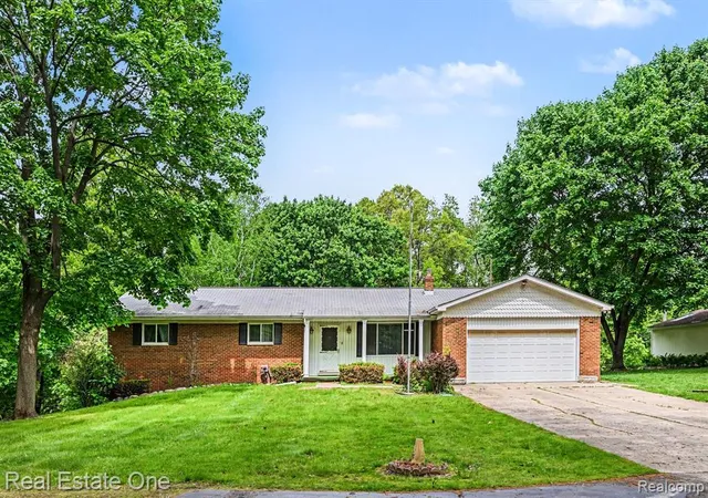 Homes for sale in Clarkston, MI | 8780 Big Lake Rd, Clarkston, MI 48346 | MLS# 60994980