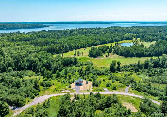 Homes for sale in Houghton, MI | 22109 River Trails Rd, Houghton, MI 49931 | MLS# 50207065