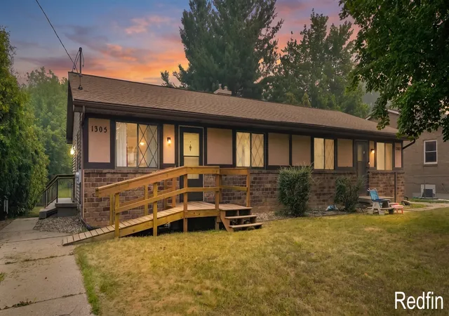 Multi family home for sale at 1305 52nd Street, Grand Rapids, MI 49508-4803 | MLS# 70546995