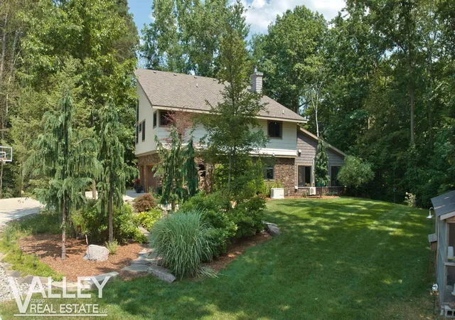 Photo 3 of Single family home for sale at 7474 Kochville Rd, Freeland, MI 48623 | MLS# 50184239 | Listing updated on 2026-09-30