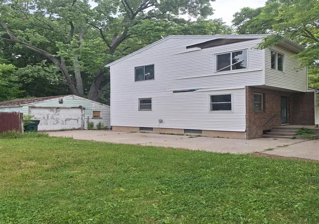 Homes for sale in Lansing, MI | 2104 Melvin Ct, Lansing, MI 48917 | MLS# 70545261