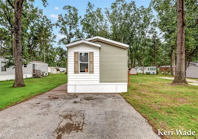 Homes for sale in Twin Lake, MI | 3475 Cedar Rd, Twin Lake, MI 49457 | MLS# 70526917