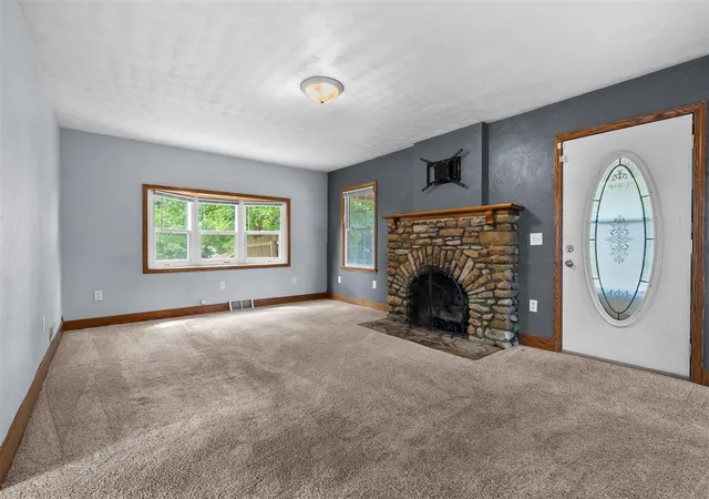 Photo 2 of Single family home for sale at 140 Wattles Rd, Battle Creek, MI 49014 | MLS# 70550359 | Listing updated on 2026-09-08