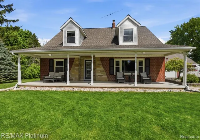 Homes for sale in Whitmore Lake, MI | 11025 Hamburg Rd, Whitmore Lake, MI 48189 | MLS# 60996965