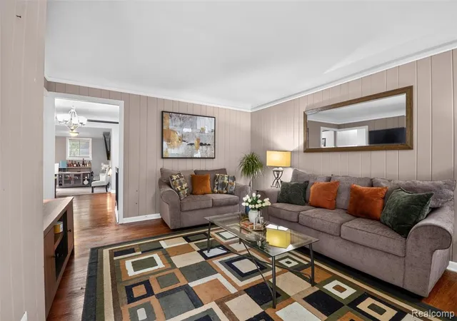 Photo 4 of Sale Pending at 24061 Rensselaer St, Oak Park, MI 48237 | MLS# 61019005 | Listing updated on 2026-09-05