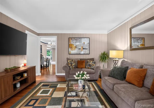 Photo 5 of Sale Pending at 24061 Rensselaer St, Oak Park, MI 48237 | MLS# 61019005 | Listing updated on 2026-09-05
