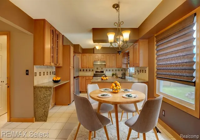 Photo 1 of Single Family Residence at 5080 N Georgetown Rd, Grand Blanc, MI 48439 | MLS# 60357014 | | Sold on 2025-03-21