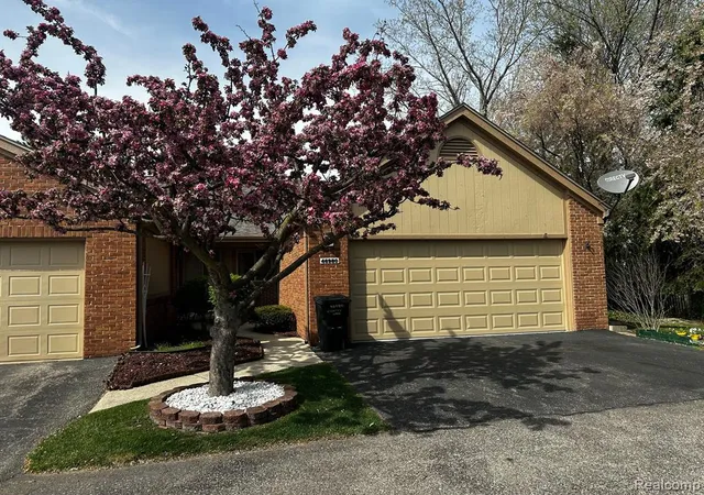 Homes for sale in Macomb, MI | 46980 Country Ln #8, Macomb, MI 48044 | MLS# 60391165