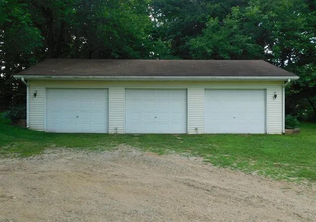 Homes for sale in Cassopolis, MI | 19278 Dutch Settlement St, Cassopolis, MI 49031 | MLS# 70544555