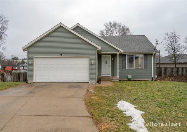 Homes for sale in Grand Rapids, MI | 43 Haras Ct, Grand Rapids, MI 49548 | MLS# 70516306