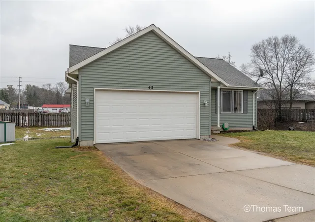 Homes for sale in Grand Rapids, MI | 43 Haras Ct, Grand Rapids, MI 49548 | MLS# 70516306