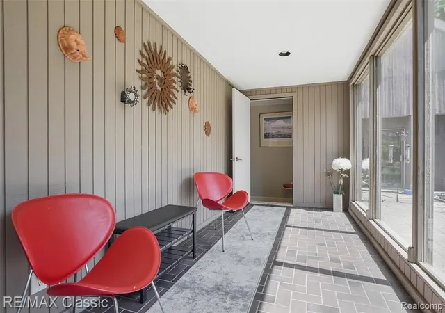 Photo 3 of Single family home for sale at 2953 Little Ln, Bloomfield Hills, MI 48302 1156 | MLS# 61025482 | Listing updated on 2026-09-02