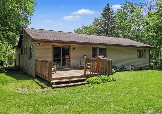 Homes for sale in Columbiaville, MI | 2905 German Rd, Columbiaville, MI 48421 | MLS# 61004905