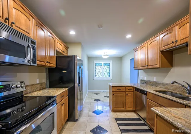 Homes for sale in Bloomfield Hills, MI | 42160 Woodward Ave #7, Bloomfield Hills, MI 48304 | MLS# 61005529