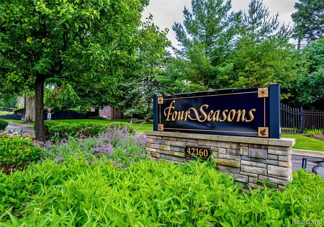 Homes for sale in Bloomfield Hills, MI | 42160 Woodward Ave #7, Bloomfield Hills, MI 48304 | MLS# 61005529