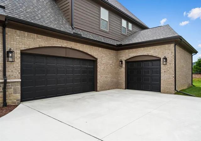 Homes for sale in Shelby Twp, MI | 55735 Bay Oaks Ct #5, Shelby Twp, MI 48315 | MLS# 50212050